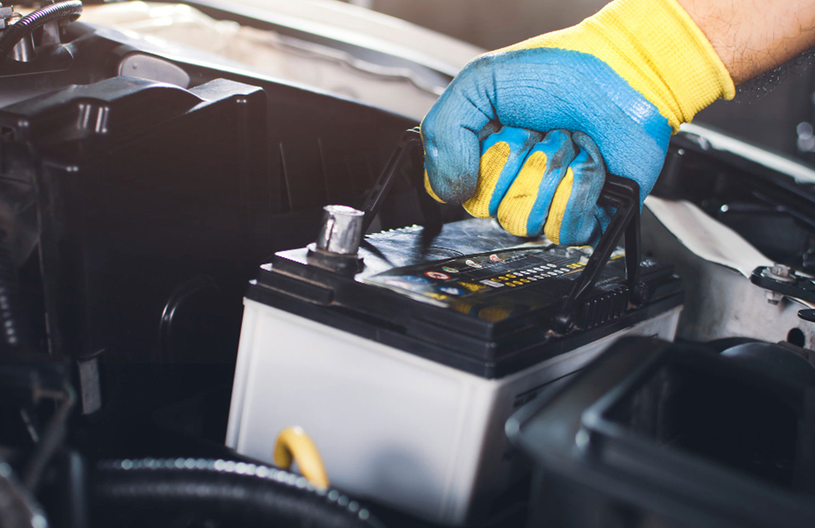 car-battery-replacement-and-installation-service-in-dubai